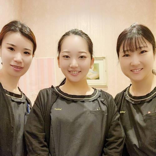 店内は明るい雰囲気で風通しも良いですよ♪